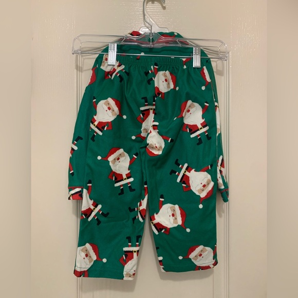 Baby’s Size (2T) Santa Claus Pajama Set Carter’s Just one you - Picture 8 of 8